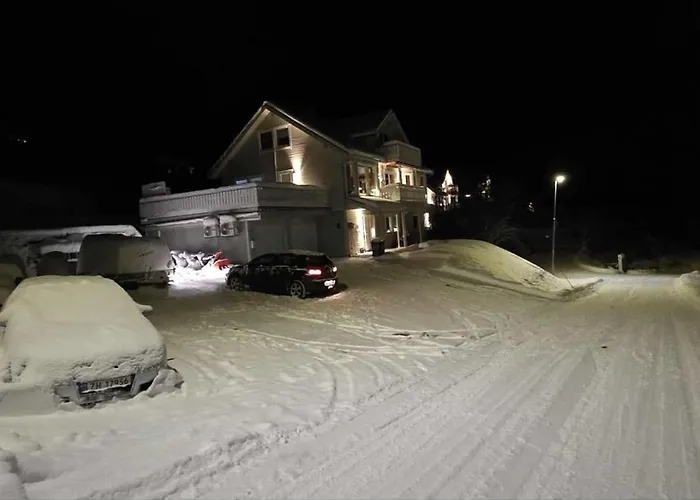 Lyngen Ski Apartment Apartment